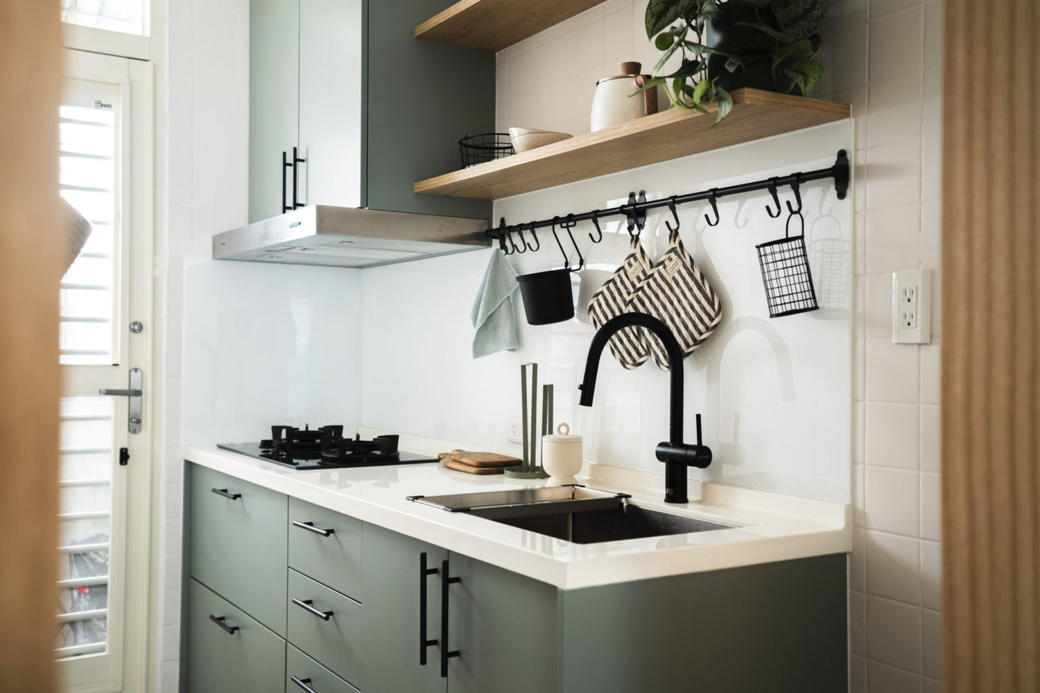 小廚房設計秘訣：創造功能與美感兼具的烹飪空間